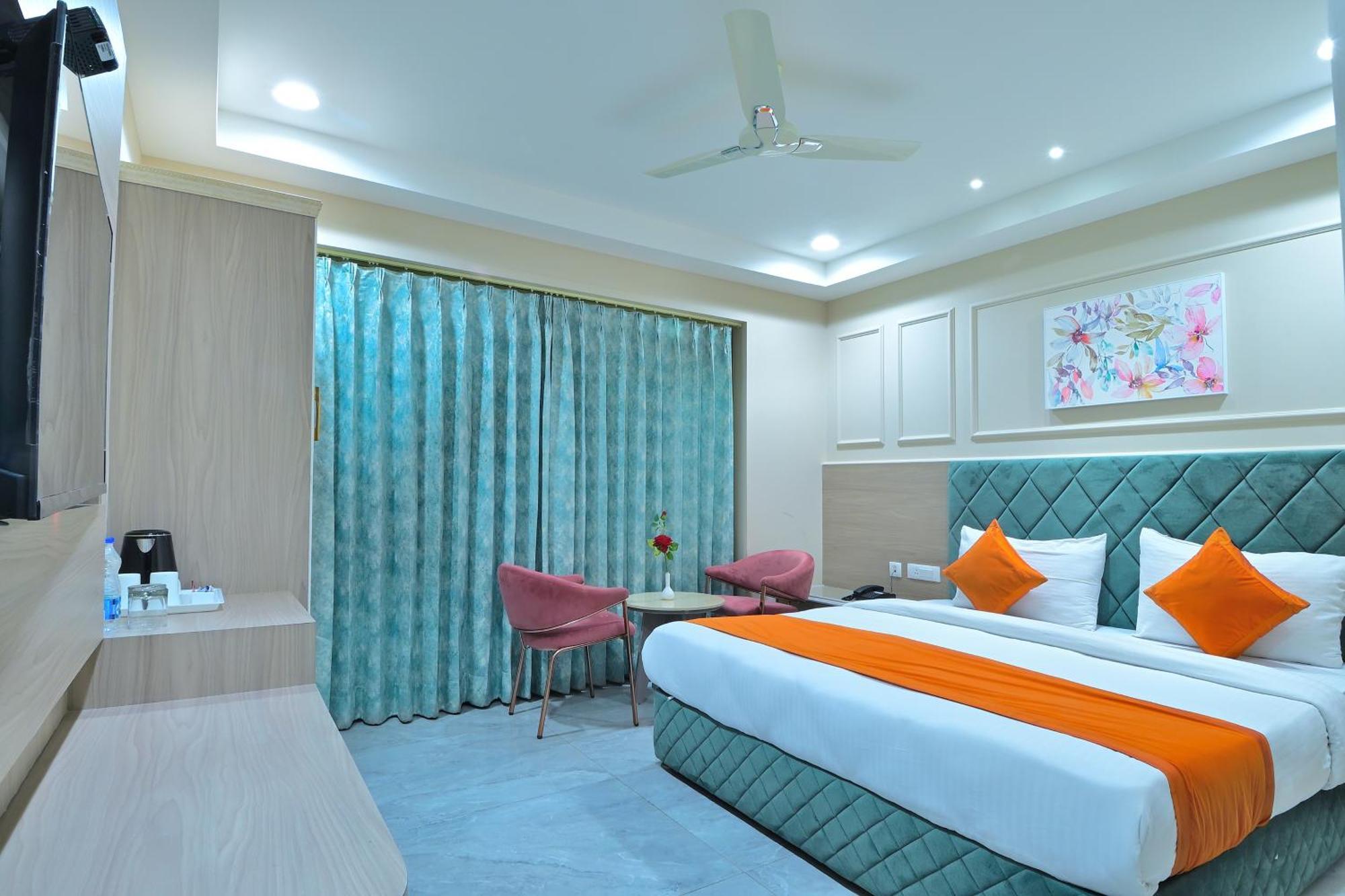 ניו דלהי Hotel Sapphire House - 3 Mins Walk From Metro And 5 Mins From Rail Station מראה חיצוני תמונה