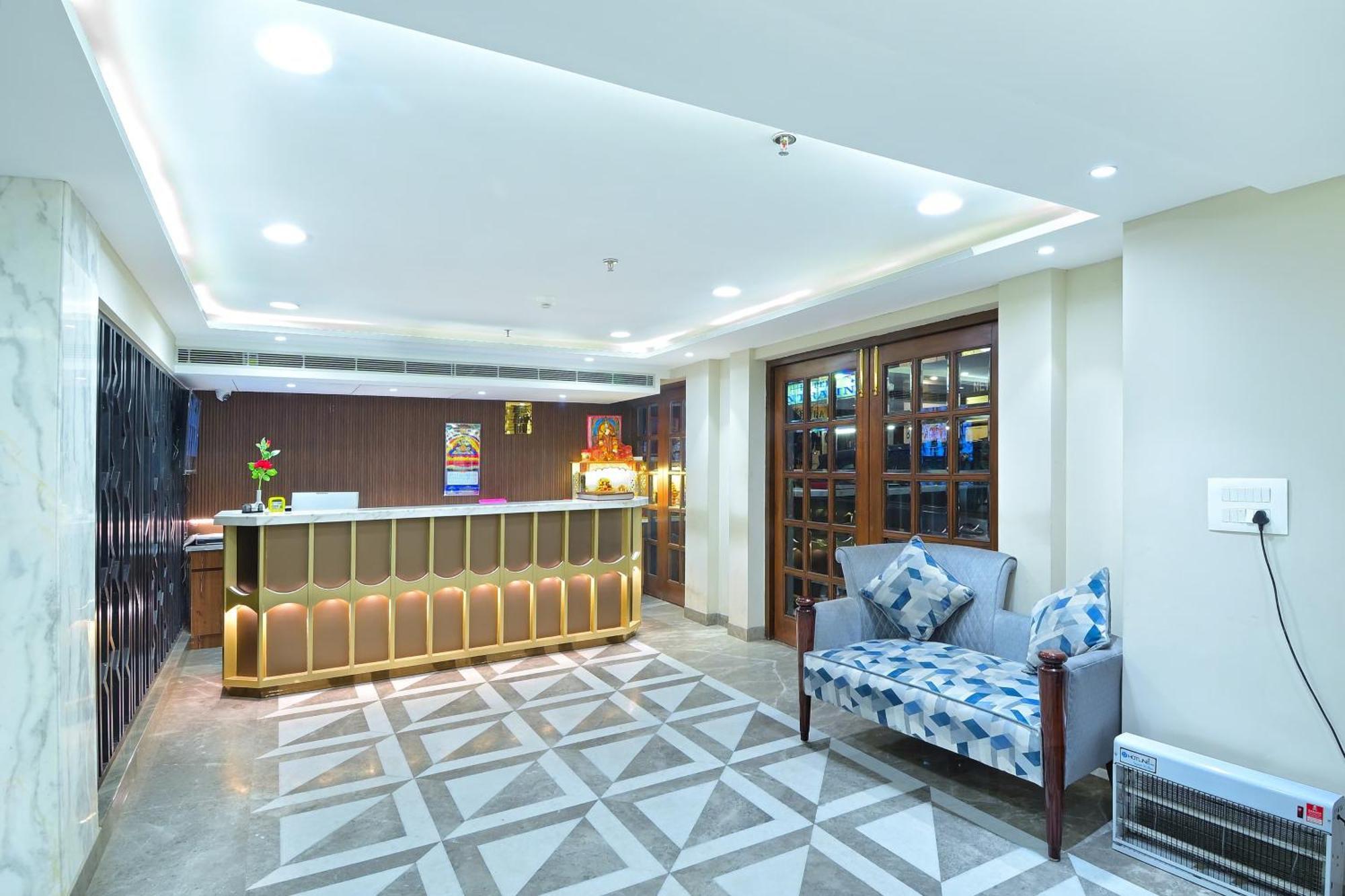 ניו דלהי Hotel Sapphire House - 3 Mins Walk From Metro And 5 Mins From Rail Station מראה חיצוני תמונה