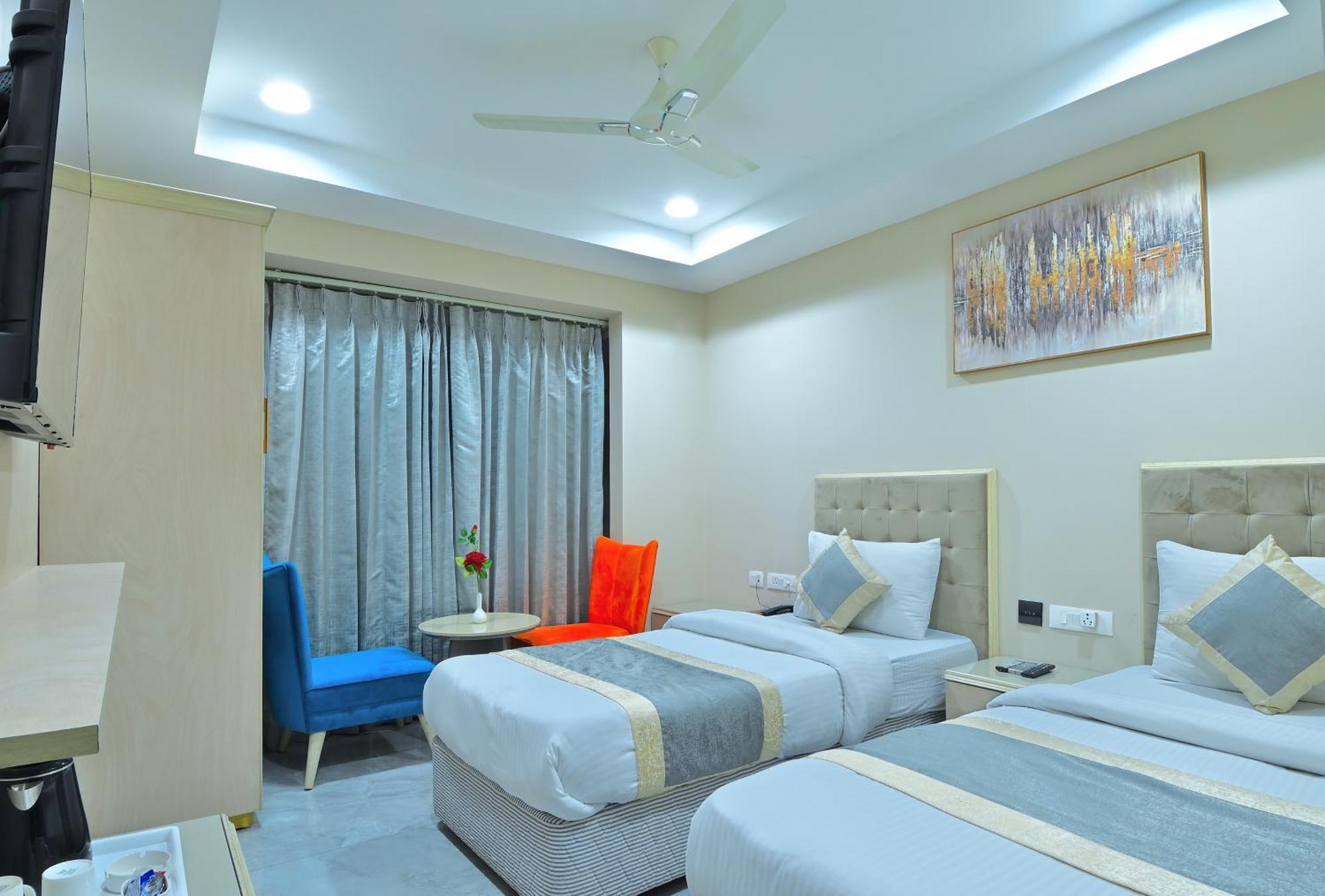 ניו דלהי Hotel Sapphire House - 3 Mins Walk From Metro And 5 Mins From Rail Station מראה חיצוני תמונה